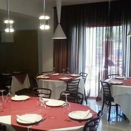 Hotel Montgo 2*