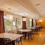 Montgo Отель