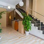 Montgo Дения